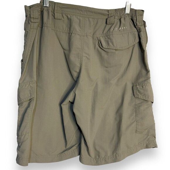 Field & Stream Cargo Shorts Men's Large Gray Pockets Outdoor Hiking Camping Zip - Picture 3 of 10